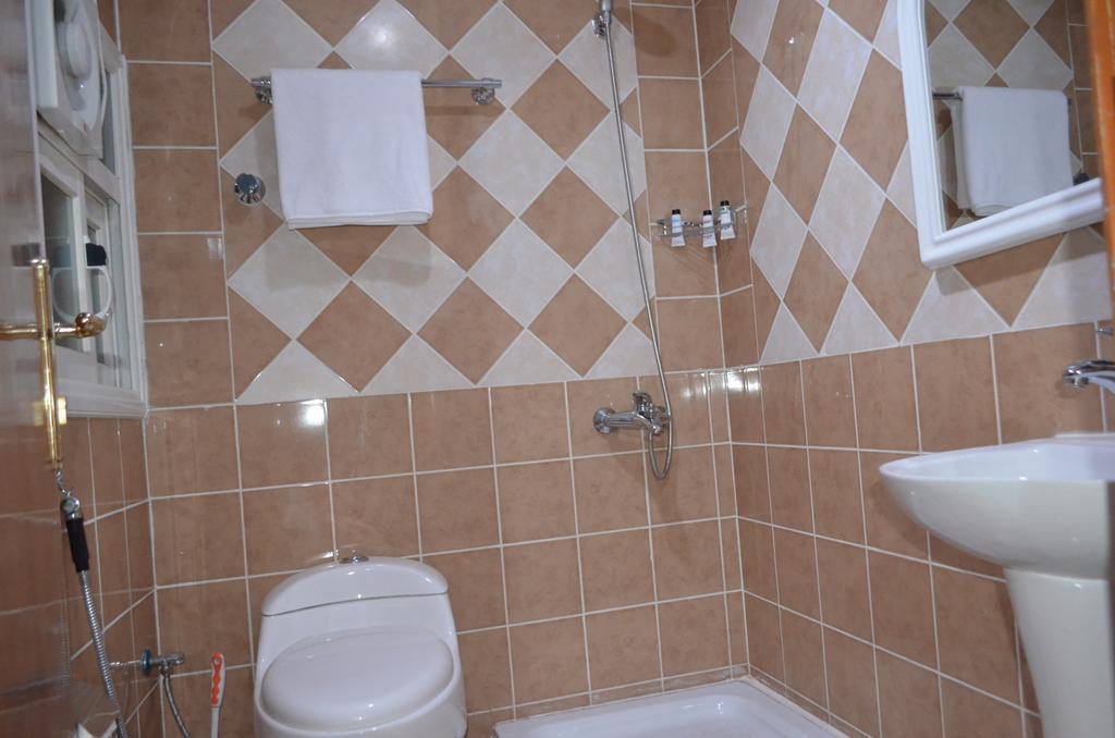 Orchid Suites 3 Abha Szoba fotó